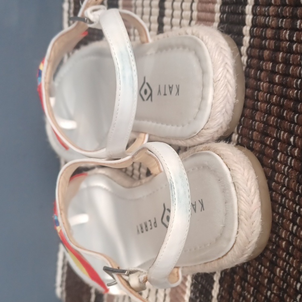 Katy Perry sandals - Picture 5 of 12